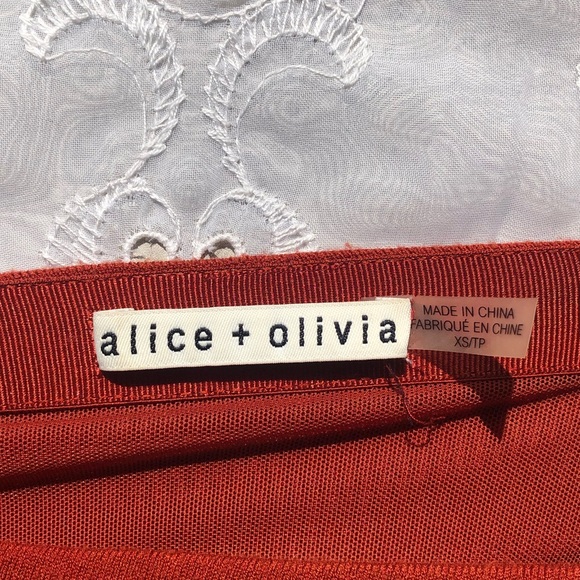 Alice + Olivia long ruched skirt - Picture 4 of 5